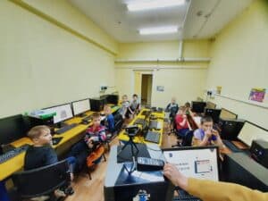 Наша бизнес-игра «Школьный акселератор» уже набрала обороты